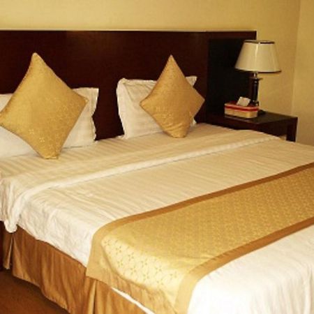 Interpark Hotel Olongapo Exteriér fotografie