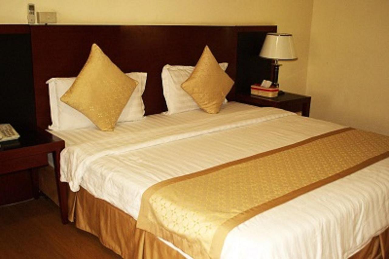 Interpark Hotel Olongapo Exteriér fotografie